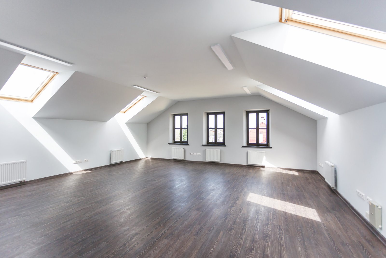 Aménagement combles isolation rampants velux placo électricité artisan PDN Renov Armentières Nord séquence étapes travaux chambre sous toiture 59280