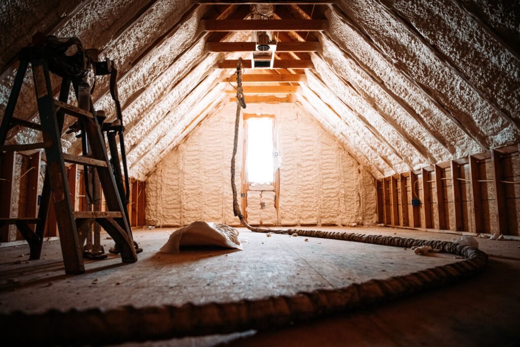 Aménagement combles Armentières Nord artisan chambre sous toiture isolation placo velux maison rénovée 59280 Hauts-de-France devis gratuit PDN Renov